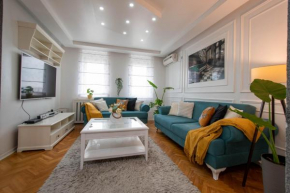 Spacious duplex for up to 6ppl with free parking NEW